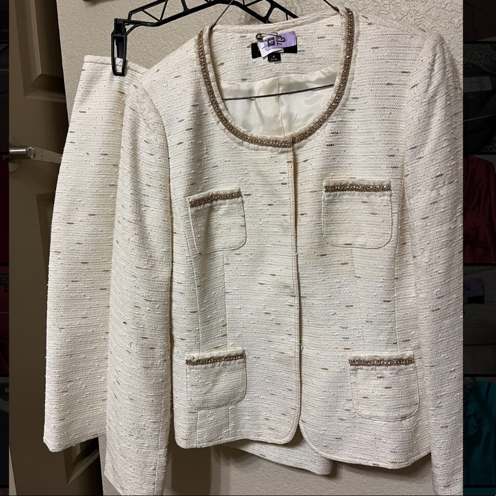 Tahari Luxe Skirt Suit Size 6